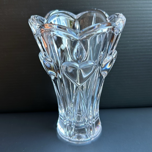 Crystal Heart Vase by Anna Hutte Germany - Picture 1 of 8